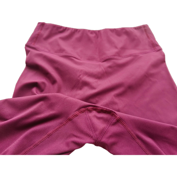 Triangle reinforced stitched gusset